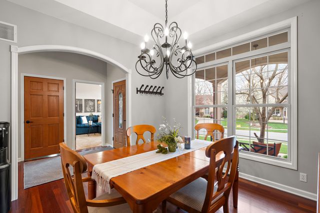 82 Scotscraig Drive, Valparaiso, IN 46385