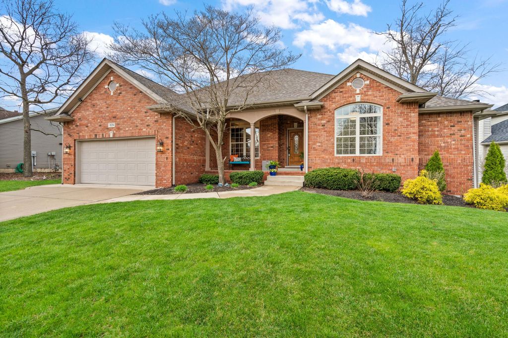 82 Scotscraig Drive, Valparaiso, IN 46385