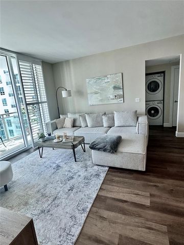 950 Brickell Bay Dr 1905, Miami, FL 33131