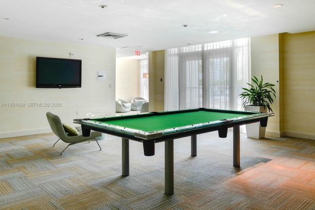 950 Brickell Bay Dr 1905, Miami, FL 33131