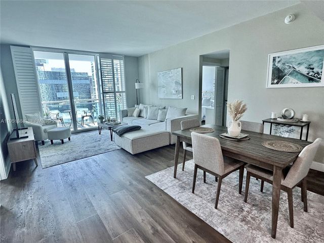 950 Brickell Bay Dr 1905, Miami, FL 33131