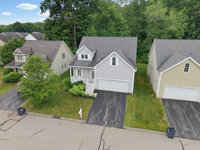 57 Zain Circle 57, Milford, MA 01757
