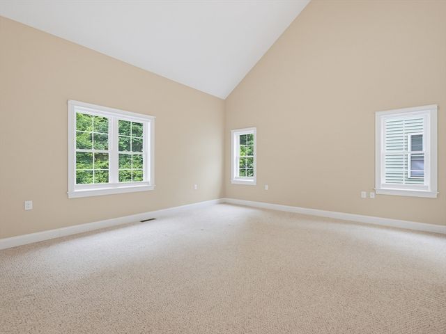 57 Zain Circle 57, Milford, MA 01757