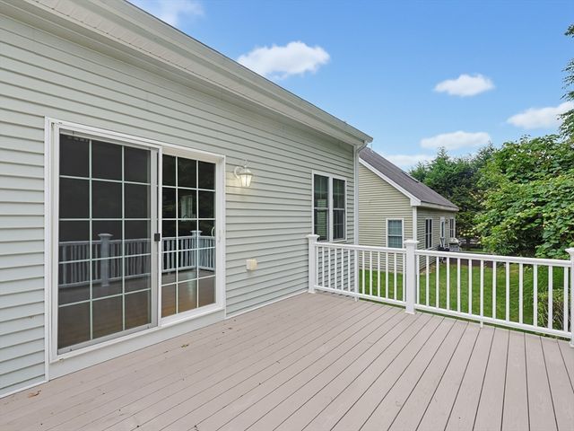 57 Zain Circle 57, Milford, MA 01757