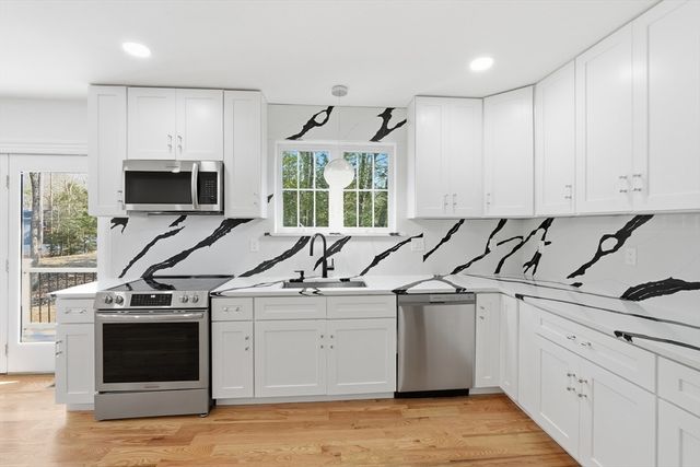 39 Hiland Road, Charlton, MA 01507