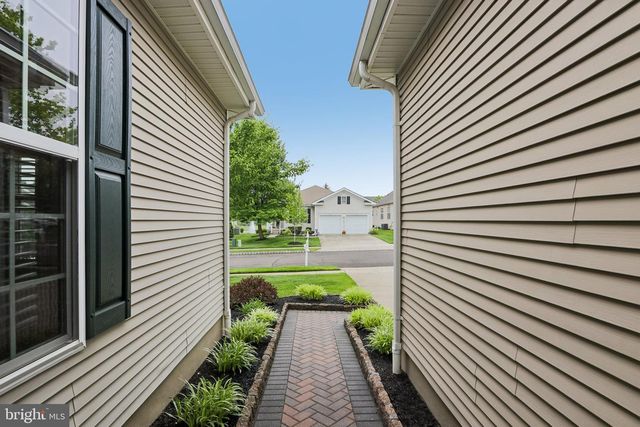 39 DANBURY RD, Woolwich Twp, NJ 08085