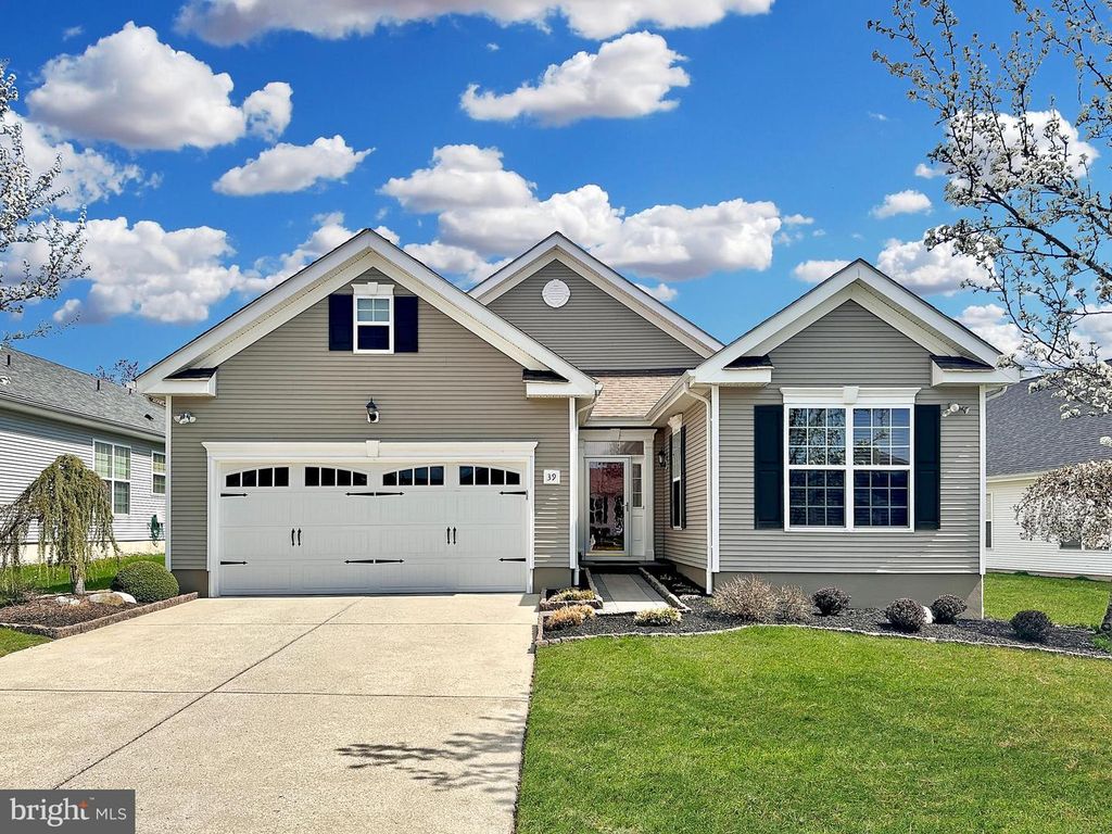 39 DANBURY RD, Swedesboro, NJ 08085