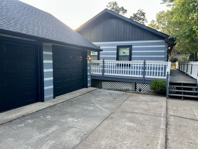 7 Arthur Ct, Waverly, TN 37185