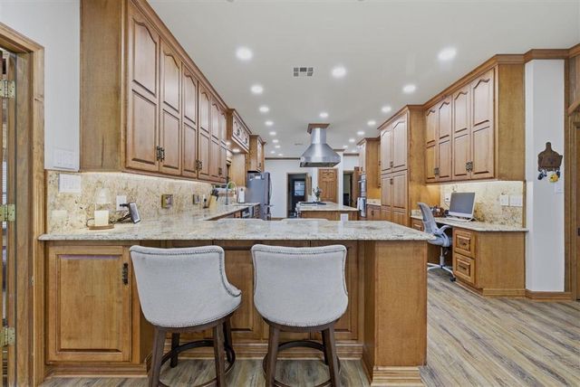 1470 Tan Tara Circle, Moss Bluff, LA 70611