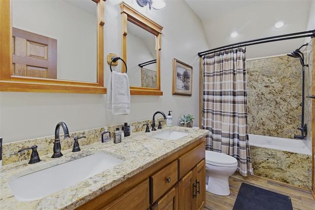 1470 Tan Tara Circle, Moss Bluff, LA 70611