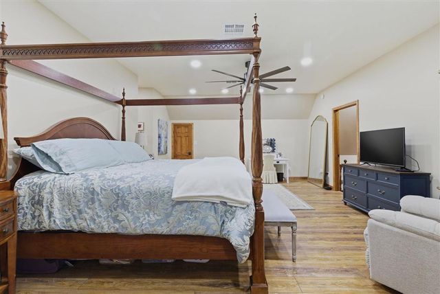 1470 Tan Tara Circle, Moss Bluff, LA 70611
