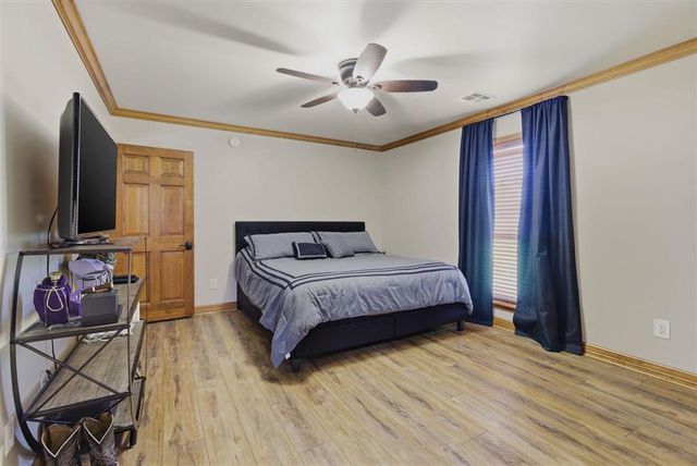 1470 Tan Tara Circle, Moss Bluff, LA 70611