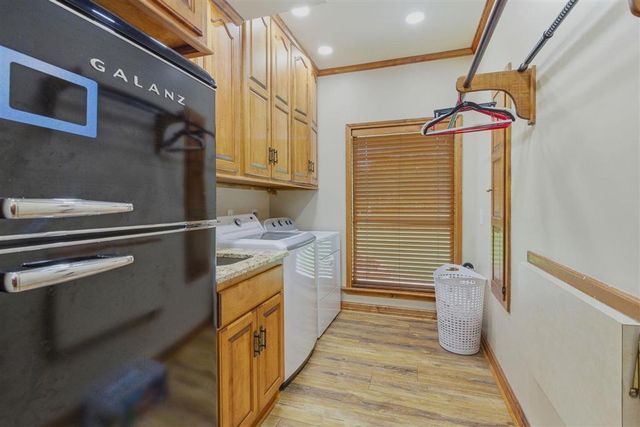 1470 Tan Tara Circle, Moss Bluff, LA 70611