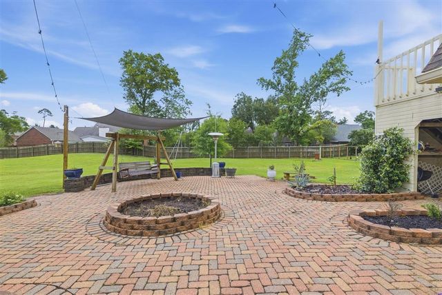 1470 Tan Tara Circle, Moss Bluff, LA 70611