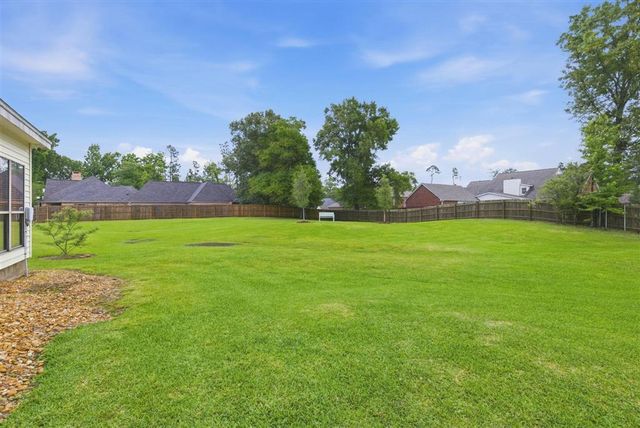 1470 Tan Tara Circle, Moss Bluff, LA 70611