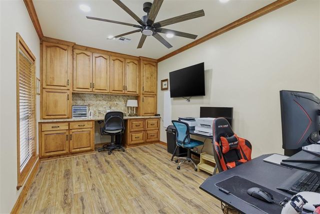 1470 Tan Tara Circle, Moss Bluff, LA 70611
