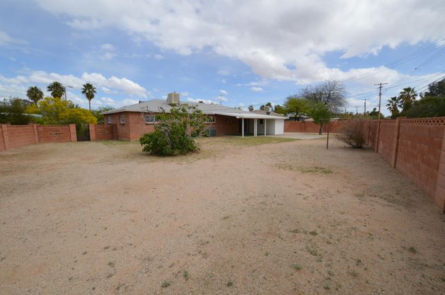 1456 S Avenida Sirio, Tucson, AZ 85710
