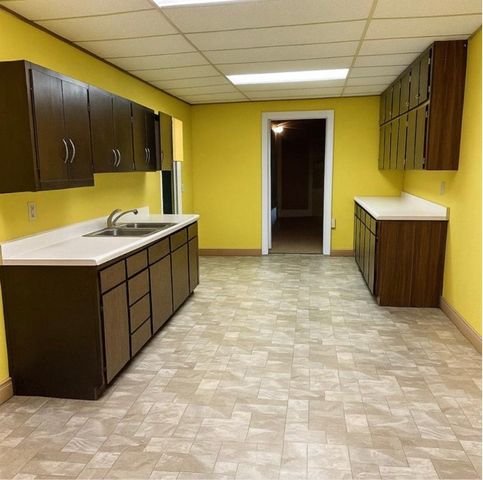 117 S Main Street, Elkader, IA 52043