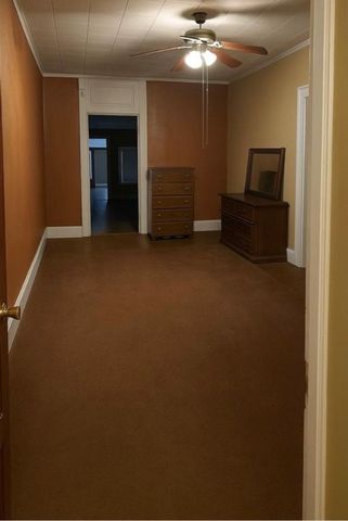 117 S Main Street, Elkader, IA 52043