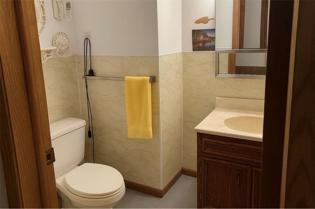 117 S Main Street, Elkader, IA 52043