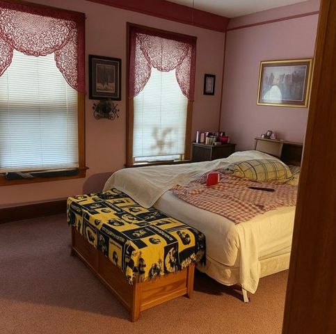 117 S Main Street, Elkader, IA 52043