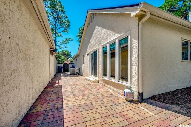 8 Martinique Dr., Myrtle Beach, SC 29572
