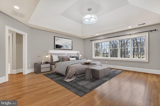 7002 RIVER OAKS DR, Mclean, VA 22101