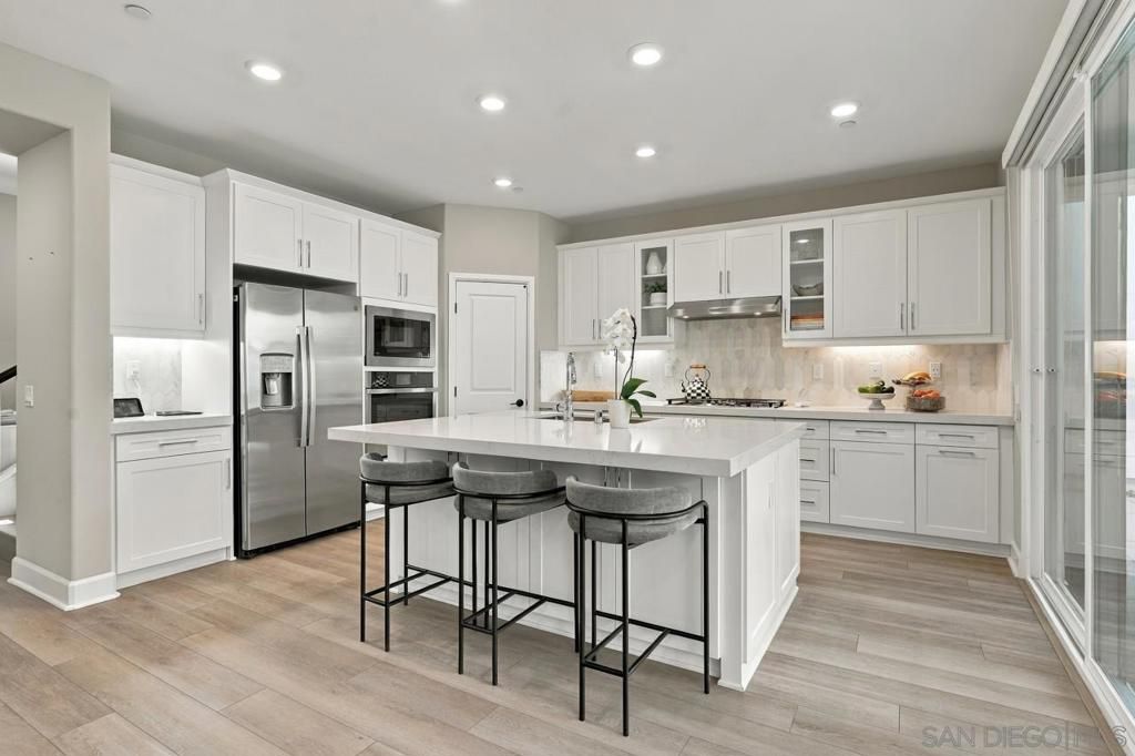 8246 Waverly, San Diego, CA 92129