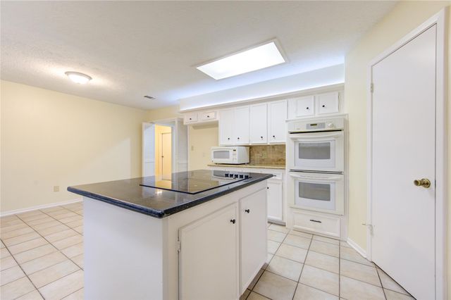 12810 Chaseland Lane, Houston, TX 77077
