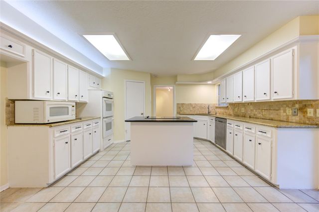 12810 Chaseland Lane, Houston, TX 77077