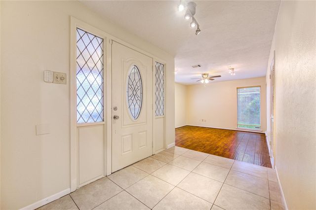 12810 Chaseland Lane, Houston, TX 77077