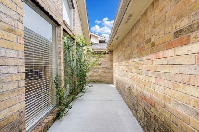 12810 Chaseland Lane, Houston, TX 77077