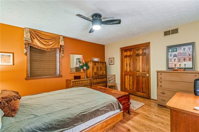 610 W Alex Bell Road, Washington Twp, OH 45459