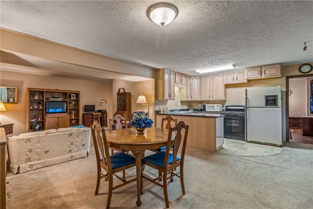 610 W Alex Bell Road, Washington Twp, OH 45459