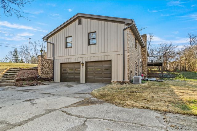 610 W Alex Bell Road, Washington Twp, OH 45459