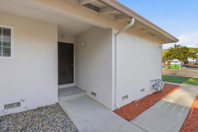 395 Fanyon Street, Milpitas, CA 95035