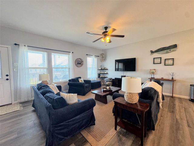 12930 Buccaneer Parkway, Freeport, TX 77541