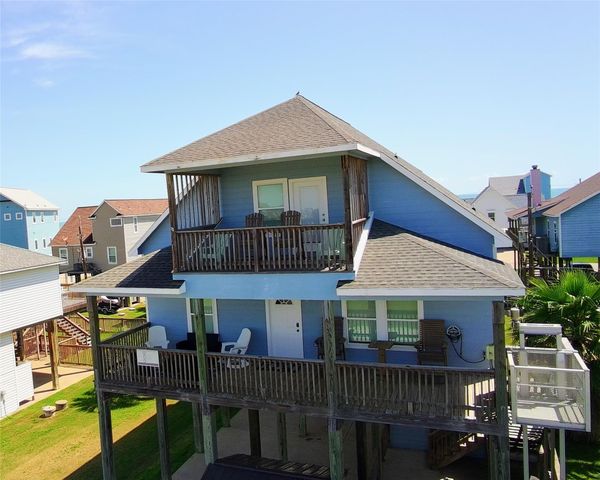 12930 Buccaneer Parkway, Freeport, TX 77541