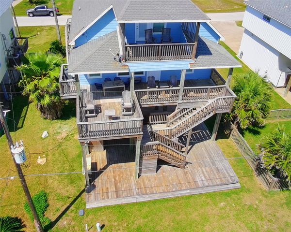 12930 Buccaneer Parkway, Freeport, TX 77541