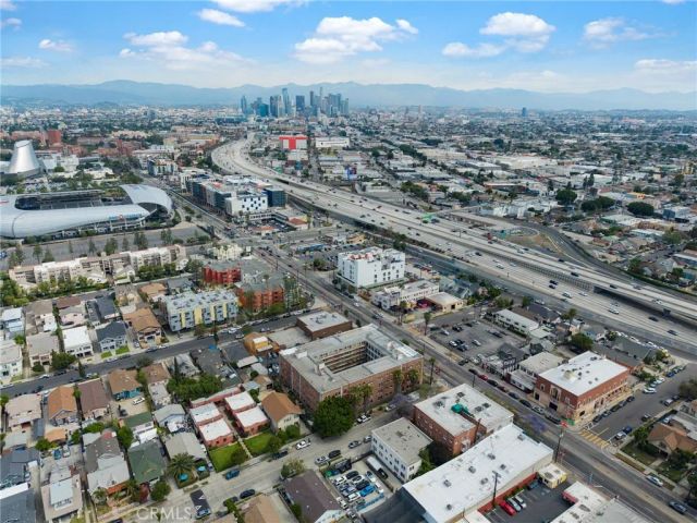 4125 S Figueroa 202, Los Angeles, CA 90037