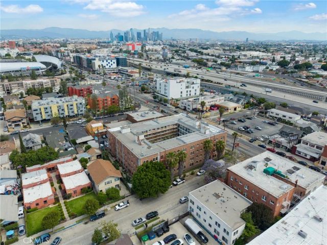 4125 S Figueroa 202, Los Angeles, CA 90037