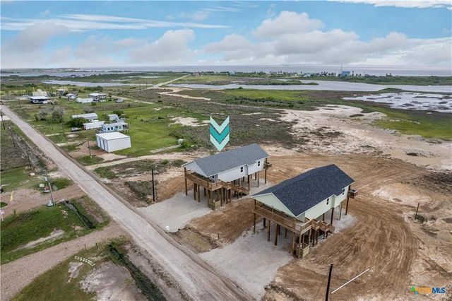 177 Powderhorn Lane, Port Lavaca, TX 77979