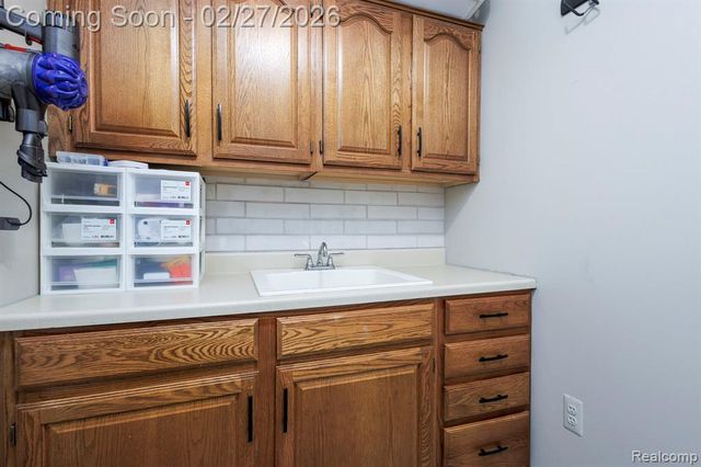 43524 Austin Drive, Sterling Heights, MI 48314