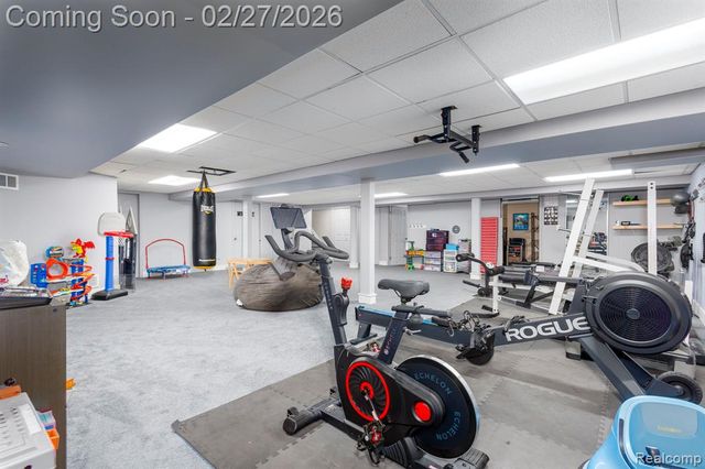 43524 Austin Drive, Sterling Heights, MI 48314