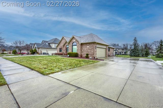 43524 Austin Drive, Sterling Heights, MI 48314