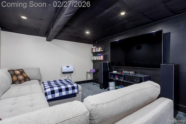 43524 Austin Drive, Sterling Heights, MI 48314