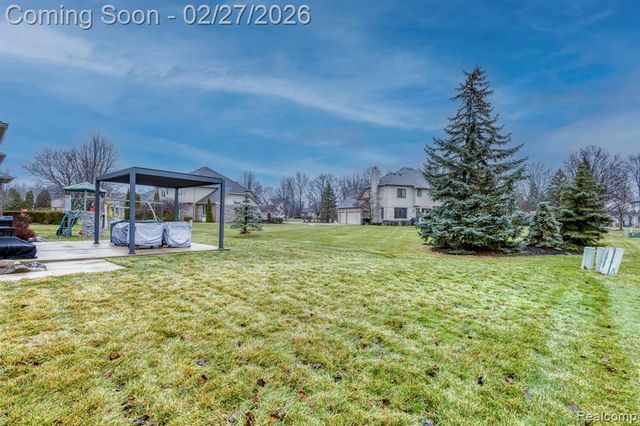 43524 Austin Drive, Sterling Heights, MI 48314