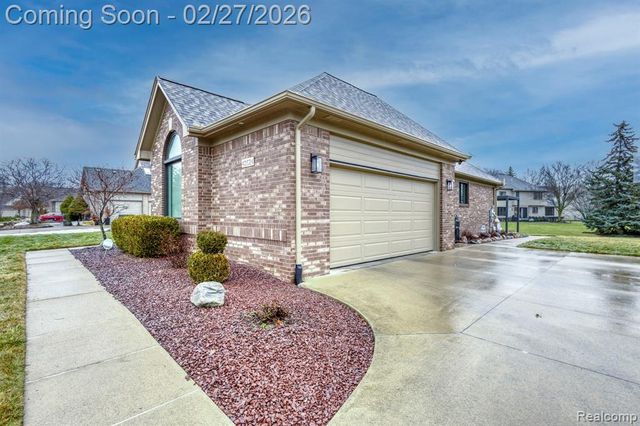 43524 Austin Drive, Sterling Heights, MI 48314