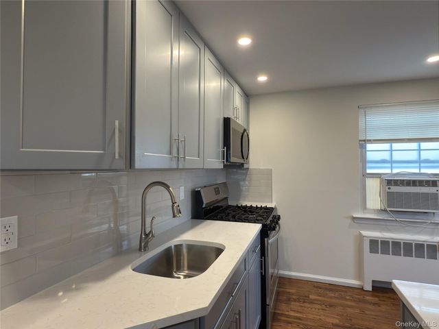 46 Copiague Street 2, Valley Stream, NY 11580