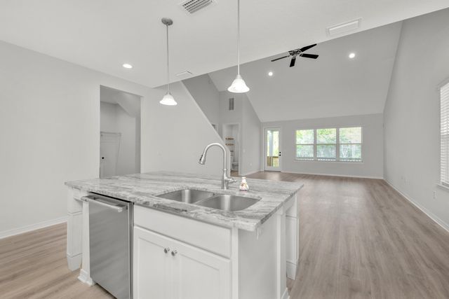 303 Key Lime Place, Crestview, FL 32536